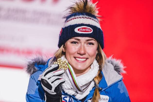 16 02 2019 Aare SWE FIS World Championships Alpine Skiing Slalom Women Award Ceremony in picture and Gold Medal Winner Mikaela Shiffrin USA World champion and gold medalist Mikaela Shiffrin of the USA during the winner Ceremony for the ladie s Slalom of FIS Ski World Championships 2019 Aare Sweden on 2019 02 16 Aare  EX_ANG