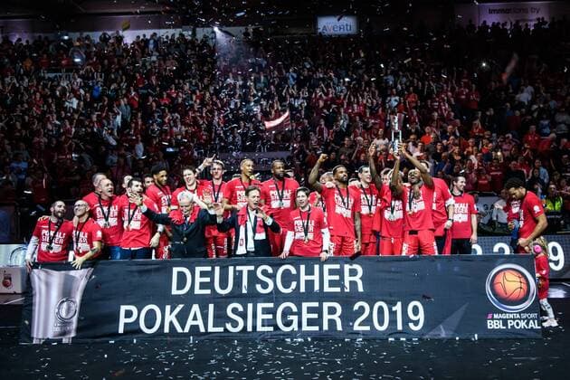 17 02 2019 xkvx Basketball BBL Cup Final Brose Bamberg Alba Berlin emspor v l Brose Bamberg Players celebrate after the victory Jubilation Joy DFL DFB REGULATIONS PROHIBIT ANY USE OF PHOTOGRAPHS as IMAGE SEQUENCES and or QUASI VIDEO Bamberg
