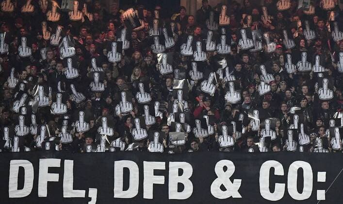 18 02 2019 xjhx Football 1 Bundesliga 1 FC Nuremberg Borussia Dortmund emspor v l Anti DFB DFL PLAKATE DFL DFB REGULATIONS PROHIBIT ANY USE OF PHOTOGRAPHS as IMAGE SEQUENCES and or QUASI VIDEO Nuremberg