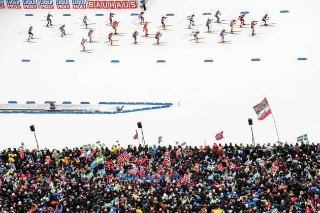 190316 Spectators at the start of of the Women s 4x6 km Relay during the IBU World Championships Biathlon on March 16 2019 in Östersund Photo Petter Arvidson BILDBYRAN kod PA 92268,  Copyright: PETTERxARVIDSON BB190316PA002