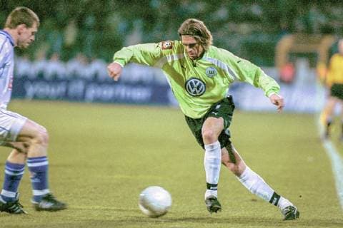 Patrick Weiser from VfL Wolfsburg on 30 03 2001 against Hansa Rostock 2 1
