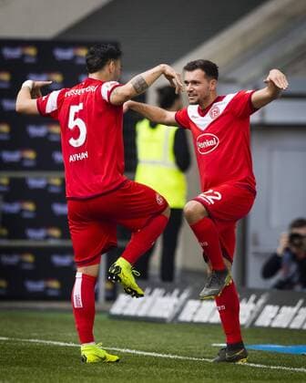 Düsseldorf 30 03 2019 Goal celebration Kaan Ayhan F95 and Kevin Stöger F95 make the crane Fortuna Düsseldorf Borussia Mönchengladbach DFL regulations prohibit any use of photographs as image sequences and or quasi video