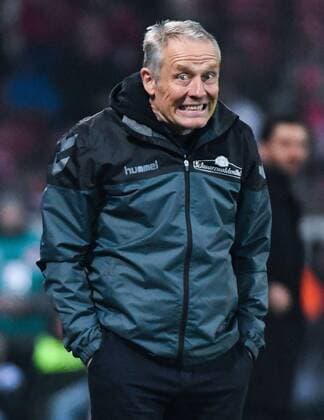 05 04 2019 xpsx Football 1 Bundesliga 1 FSV Mainz 05 SC Freiburg v l Coach Christian Streich SC Freiburg DFL DFB REGULATIONS PROHIBIT ANY USE OF PHOTOGRAPHS as IMAGE SEQUENCES and or QUASI VIDEO Photo Jan Huebner Scheiber Mainz