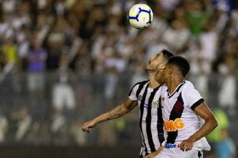 Vasco x Santos RIO DE JANEIRO, RJ - 24.04.2019: VASCO X SANTOS - Gustavo Henrique and Marrony during Vasco x Santos for the 4th phase of the Brazil Cup in the return game held at the Estádio de São Januário, Rio de Janeiro, RJ, on Wednesday night (24) (Photo: Celso Pupo Fotoarena) x1720721x  CelsoxPupo