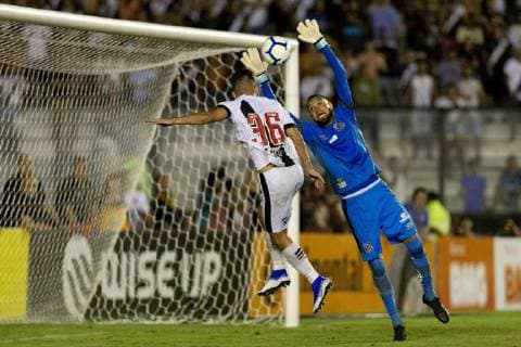 Vasco x Santos RIO DE JANEIRO, RJ - 24.04.2019: VASCO X SANTOS - Felipe Graça and goalkeeper Everson during Vasco vs. Santos for the 4th phase of the Brazil Cup in the return game held at the Estádio de São Januário, Rio de Janeiro, RJ, on Wednesday night (24) (Photo: Celso Pupo Fotoarena) x1720722x  CelsoxPupo