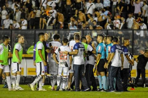 Vasco x Santos RIO DE JANEIRO, RJ - 24.04.2019: VASCO X SANTOS - During Vasco x Santos, a match valid for the Brazil Cup, held at the São Januário stadium, located in the city of Rio de Janeiro, on Wednesday (24). (Photo: Nayra Halm Fotoarena) x1720741x  NayraxHalm