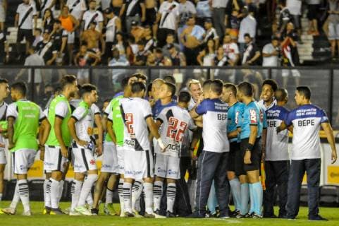 Vasco x Santos RIO DE JANEIRO, RJ - 24.04.2019: VASCO X SANTOS - During Vasco x Santos, a match valid for the Brazil Cup, held at the São Januário stadium, located in the city of Rio de Janeiro, on Wednesday (24). (Photo: Nayra Halm Fotoarena) x1720743x  NayraxHalm