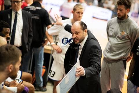 easycredit Basketball Bundesliga 33 matchday on 10 5 2019 between Science City Jena and the HAKRO Merlins Crailsheim Mitte Trainer Marius Linartas Jena at the time-out Sparkassen Arena Jena
