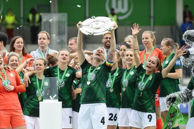 VfL Wolfsburg celebrates championship championship championship trophy award ceremony Nilla Fischer VfL Wolfsburg 4 12 05 2019 Wolfsburg football alliance women women Bundesliga VfL Wolfsburg 1 FFC turbine Potsdam DFB DFL REGULATIONS PROHIBIT ANY USE OF PHOTOGRAPHS AS IMAGE SEQUENCES AND OR QUASI VIDEO xtgx