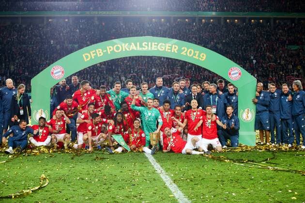 Winner photo, Cup winner of the team, RB Leipzig vs. FC Bayern Muenchen, Football, Final, DFB Pokal, 25 05 2019 DFL REGULATIONS PROHIBIT ANY USE OF PHOTOGRAPHS AS IMAGE SEQUENCES AND OR ORQUASI VIDEO Berlin Berlin Deutschland Copyright: xkolbert-press ChristianxKolbertx