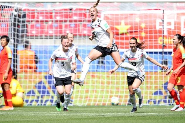 France, Rennes, Roazhon Park, 08 06 2019, football FIFA Womens World Cup Germany China VR picture v l Giulia Gwinn Germany, 15 m cheers your goal to 1 0 Copyright: HMBxMedia xHeikoxBecker