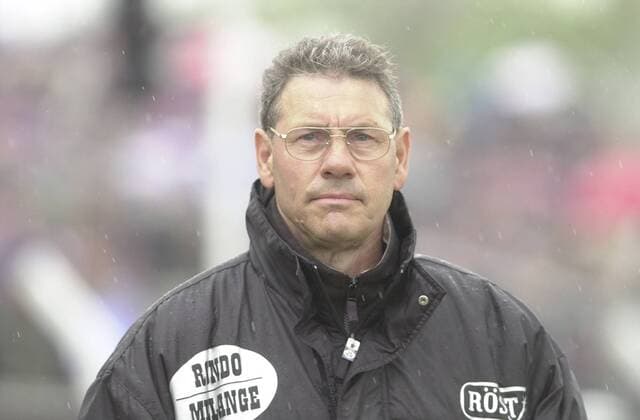 Lok Leipzig Magdeburg Leipzig, 27 04 2001 Soccer, NOFV Oberliga Süd VfB Leipzig 1 FC Magdeburg 2 5 Coach Eberhard Vogel, 1 FC Magdeburg