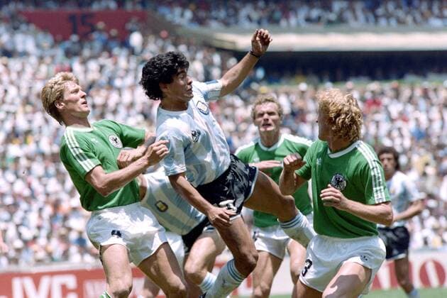 MARADONA Diego Kapitaen Team ARG with FOERSTER Karlheinz right BREHME Andreas FIFA World Cup 1986 in Mexico Final Argentina Germany 3 2 on 29 06 1986 in the Azteca Stadium in Mexico City
