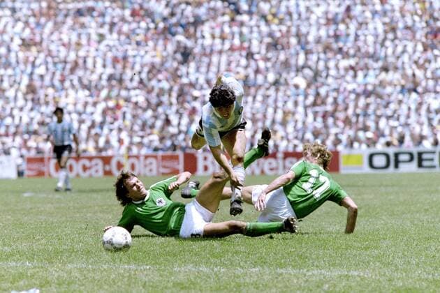 MARADONA Diego Kapitaen Team ARG with MATTHAEUS Lothar and JAKOBS Dieter Finale Argentina Germany 3 2 on 29 06 1986 at the Azteca Stadium in Mexico City
