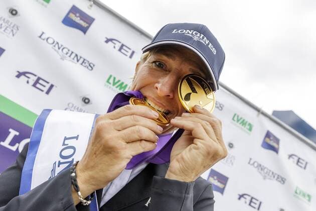 Luhmühlen LONGINES FEI Eventing European Championships 2019, KLIMKE Ingrid GER Luhmühlen LONGINES FEI Eventing European Championships 2019 Ingrid Klimke shows her 2 gold medals award ceremony European Championships Team Final Team Decision 01 September 2019 Â©