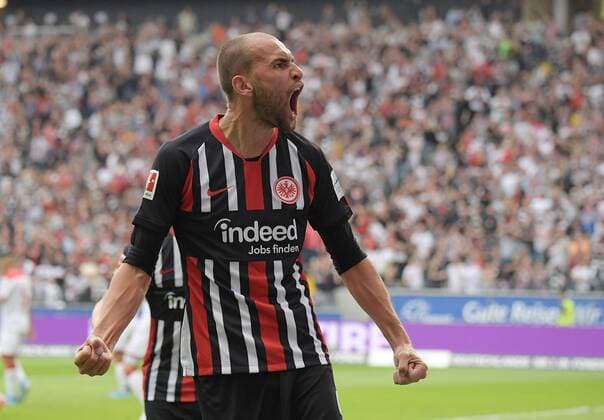 01 09 2019, xjhx, Football 1 Bundesliga, Eintracht Frankfurt Fortuna Duesseldorf emspor, v l Bas Dost Eintracht Frankfurt celebrate the goal, The goal celebration for the 1 1 DFL DFB REGULATIONS PROHIBIT ANY USE OF PHOTOGRAPHS as IMAGE SEQUENCES and or QUASI VIDEO Frankfurt am Main