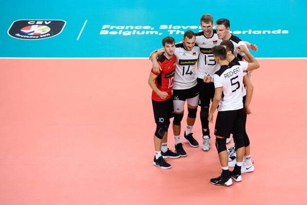 16 09 2019, Lotto Arena, Antwerp Volleyball, European Championship, Germany GER vs Austria Austria AUT Jubel Julian Zenger 10 GER , Moritz Karlitzek 14 GER , Simon Hirsch 13 GER , Marcus Böhme Boehme 8 GER , Jan Zimmermann 17 GER , Moritz Reichert 5 GER