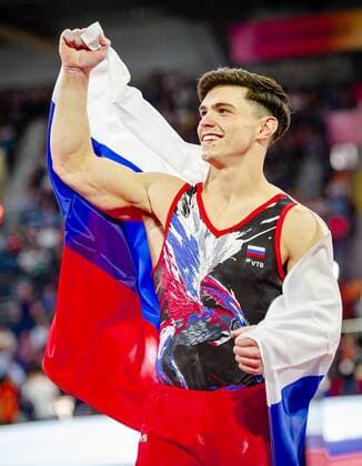 Winner pose with Russian flag DALALOYAN Artur RUS Joy about second place Gymnastics World Championships 2019 Stuttgart Germany Hanns Martin Schleyer Halle Final All Around Men Men s All Around Final 2019 10 11 at the Gymnastics World Championships Stuttgart 2019 Stuttgart 12 10 19 Gymnastics World Championships , Stuttgart Baden Wuerttemberg Germany