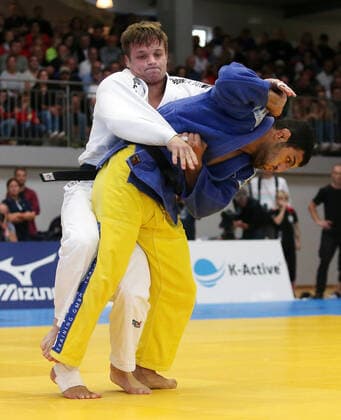 BAU 19 10 2019 Esslingen at Neckar Judo Final Four KSV Esslingen, v l Timo Cavelius TSV Abensberg, white , Saeid Mollaei KSV Esslingen, blue