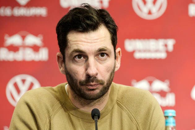 Football Bundesliga, season 2019 2020, 10 matchday, RB Leipzig vs. Mainz 05 02 11 2019 8 0 5 0 Sandro Schwarz Trainer Mainz 05 after the Bundesliga match Leipzig vs. Mainz 02 11 2019 8 0 5 0 at the press conference Schwarz looks up and presses the lips together Leipzig Saxony Germany Red Bull Arena