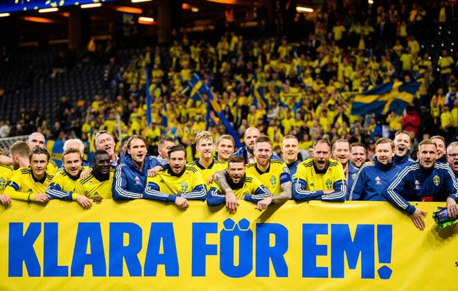 191118 Players of Sweden celebrate after the UEFA Euro Qualifier football match between Sweden and Faroe Islands on November 18, 2019 in Stockholm Photo Joel Marklund BILDBYRAN code JM 88080 BBENG football soccer soccer football UEFA Euro Qualifier international championship qualifying for qualifying Sweden Sweden A Sweden Faroe Islands cheering,  Copyright: JOELxMARKLUND BB191118JM090