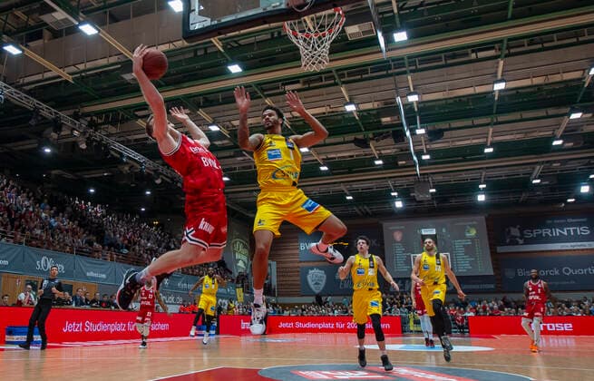 Germany, Wuerzburg, s Oliver Arena, 23 11 2019, s Oliver Wuerzburg vs MHP RIESEN Ludwigsburg, Basketball Picture v l Florian Koch s Oliver Wuerzburg und Nick Weiler Babb MHP RIESEN Copyright: HMBxMedia xHeikoxBecker