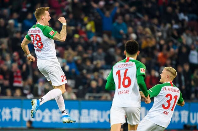 24 11 2019, xkvx, Football 1 Bundesliga, FC Augsburg Hertha BSC Berlin emspor, v l Goal celebration, celebrate the goal to 3 0 by Andre Hahn FC Augsburg DFL DFB REGULATIONS PROHIBIT ANY USE OF PHOTOGRAPHS as IMAGE SEQUENCES and or QUASI VIDEO Augsburg