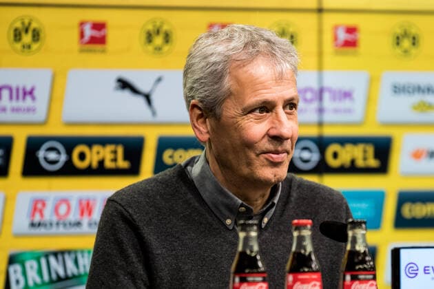 1 Football Bundesliga Borussia Dortmund Fortuna Duesseldorf 07 12 2019 Lucien Favre Trainer Borussia Dortmund , 1 Football Bundesliga, Borussia Dortmund Fortuna Duesseldorf, Dortmund, SIGNAL IDUNA PARK DFL REGULATIONS PROHIBIT ANY USE OF PHOTOGRAPHS AS IMAGE SEQUENCES AND OR QUASI VIDEO Copyright: xBEAUTIFULxSPORTS Wunderlx