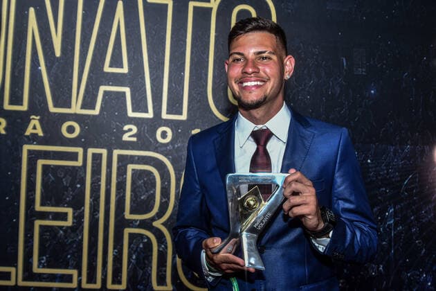 Prêmio Brasileirão 2019 RIO DE JANEIRO, RJ - 09.12.2019: PRÊMIO BRASILEIRÃO 2019 - Bruno Guimarães during the award event of the 2019 Brazilian Championship (2019 Brasileirão Award), held at Pier Mauá Warehouse 2, located in the city of Rio de Janeiro, RJ, on Monday night (09). (Photo: Nayra Halm Fotoarena) x1844851x  NayraxHalm