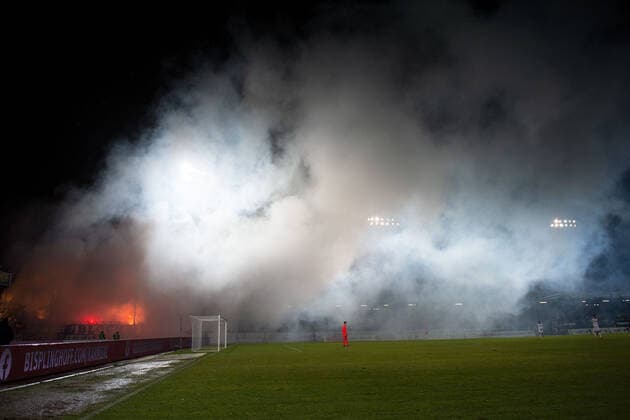Münster, Germany 13 12 2019 3 Liga 2019 2020 SC Prussia Münster vs. 1 FC Magdeburg Pyrotechnics in the fan base, fans Magdeburg Münster North Rhine-Westphalia Germany Prussia Stadium
