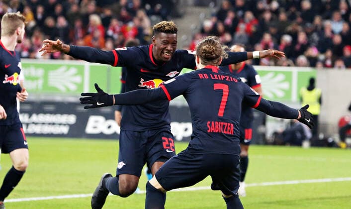 Dusseldorf RB Leipzig Soccer Bundesliga Düsseldorf, 14 12 2019, Rheinstadion, Soccer, 1 Bundesliga, 15 Spieltag , Fortuna Düsseldorf vs RB Leipzig , In the picture goal for RB Leipzig Nordi Mukiele li , 22, RB Leipzig meets 0 3 and cheers with Marcel Sabitzer 7, RB Leipzig , According to the guidelines of the DFL Deutsche Fußball Liga it is forbidden to use or have used photographs taken in the stadium and or from the match in the form of sequence pictures and or video-like photo sequences,