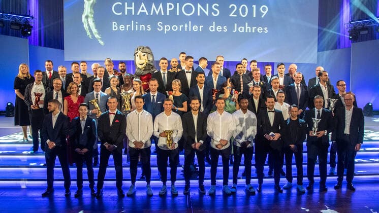 Group picture with all the winners at the Champions Gala 2019 in Berlin on 14 12 2019 Berlins Sportsman of the Year 2019
