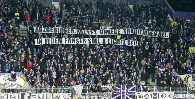 Aue, 17 12 2019, Erzgebirgsstadion, Football, 2 Bundesliga, 14 Matchday , FC Erzgebirge Aue vs SSV Jahn Regensburg 1 0 1 0 , In the picture fans of Erzgebirge Aue ,