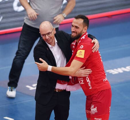 Volleyball 1 Bundesliga Season 2019 2020 TV Rottenburg Helios Grizzlys Giesen 22 12 2019 Ramon Renaldo Martinez Gion re, TV Rottenburg is bid farewell by coach Christophe Achten li, TV Rottenburg