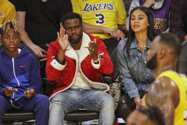 December 25, 2019, Los Angeles, California, USA: Actor Comedian Kevin Hart and family attend the contest as the host Los Angeles Lakers fall to the visiting Los Angeles Clippers 106-111 on Wednesday December 25, 2019 at the Staples Center in Los Angeles, California. BURT HARRIS PI Lakers Fall to Clippers, 106-111 - ZUMAp124 20191225_zaa_p124_019 Copyright: xBurtxHarrisx