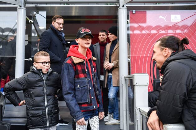 200106 Zlatan Ibrahimovic of Milan with his sons Vincent and Maximilian ahead of the Serie A match between Milan and Sampdoria on January 6, 2020 in Milano Photo Petter Arvidson BILDBYRAN kod PA 92428 bbeng football football soccer soccer series a Sampdoria u Sampdoria AC milan milan children family,  Copyright: PETTERxARVIDSON BB200106PA180