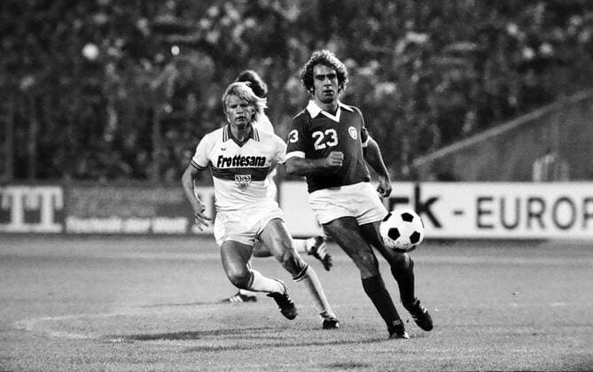 VfB Stuttgart Cosmos New York Germany, Stuttgart, 19 09 1978, Football, Bundesliga, Test match, VfB Stuttgart Cosmos New York 6 1 v l Bernd Förster VfB Stuttgart , Jeff Bourne Cosmos New York