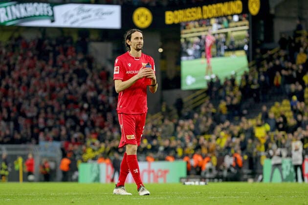 01 02 2020, Football, Season 2019 2020, Bundesliga, 20 Matchday Borussia Dortmund 1 FC Union Berlin Neven Subotic 1 FC Union Berlin is celebrated from the South stand DFL REGULATIONS PROHIBIT ANY USE OF PHOTOGRAPHS AS IMAGE SEQUENCES AND OR QUASI VIDEO Dortmund Signal Iduna Park NRW Germany xRHR FOTO DEx