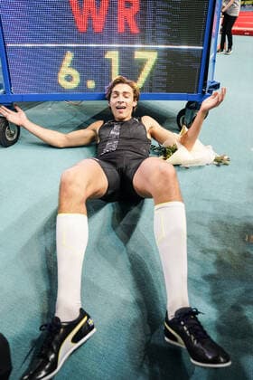 200208 Armand Duplantis celebrates after setting the new world record by clearing 6,17 meters when competing in the men?s pole vault during the World Athletics Indoor Tour on February 8, 2020 in Torun Photo Aleksandra Szmigiel BILDBYRAN Cop 291 bbeng athletics friidrett friidrott world indoor tour polen torun stavhopp världsrekord jubel 6 17 meter,  Copyright: AleksandraxSzmigiel BB200208ZP014