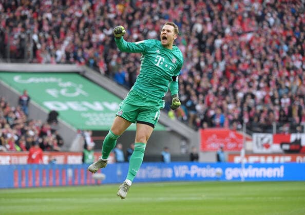16 02 2020, Football GER, Season 2019 2020, 1 Bundesliga, 22 Matchday, 1 FC Koeln FC Bayern Muenchen Cheers Goalie Manuel Neuer Bayern Muenchen Koeln North Rhine-Westphalia Germany Team2