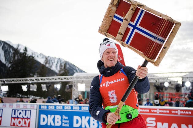 200216 Johannes Thingnes Bo of Norway celebrates after the mens 12.5 km pursuit during the IBU Biathlon World Championships on February 16, 2020 in Antholz Photo Joel Marklund BILDBYRAN code JM 88114 bbeng biathlon biathlon World Cup biathlon World Cup IBU Biathlon World Championships 2020 Anterselva hunt start pursuit rejoice norge,  Copyright: JOELxMARKLUND BB200216JM204