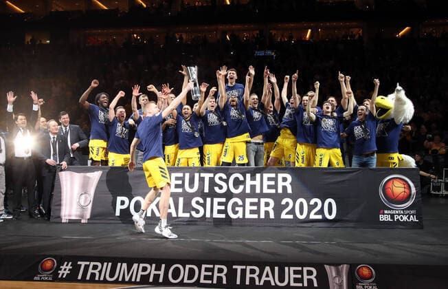 Cup Winner Cup Winner Alba Berlin Niels Giffey with Cup Sport Basketball BBL Cup Final Men Final Season 2019 2020 16 02 2020 ALBA Berlin vs EWE Baskets Oldenburg