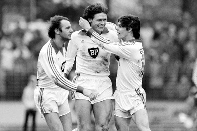 NOGLY Peter Team HSV cheers after his goal with REIMANN Willi Fussball Bundesliga season 1979 1980 Match Bayer Uerdingen HSV 0 3 on 29 03 1980 in Uerdingen