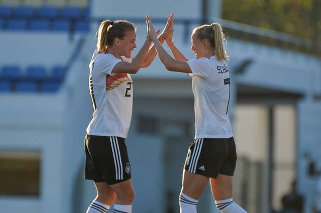 Torjubel Deutschland, Lena Petermann Deutschland , Lea Schüller Deutschland Lagos, Portugal, 07 03 2020, 07 03 2020, Lagos, Football, Algarve Cup, Germany Norway, DFB DFL REGULATIONS PROHIBIT ANY USE OF PHOTOGRAPHS AS IMAGE SEQUENCES AND OR QUASI VIDEO xklx