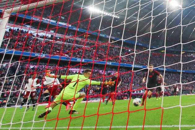Soccer Bundesliga, 25 Matchday, FC Bayern Muenchen 1 FC Augsburg Leon Goretzka FC Bayern Muenchen scores the goal for 2 0 against goalkeeper Andreas Luthe FC Augsburg DFL regulations prohibit any use of photographs as image sequences and or quasi video GER, Soccer, Bundesliga, FC Bayern Muenchen 1 FC Augsburg, 08 03 2020 Munich Copyright: xTomxWellerx xEibner-Pressefotox EP_eer