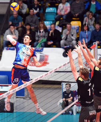 08 03 2020, xhbx, Volleyball 1 Bundesliga, United Volleys Frankfurt TV Rottenburg emspor, f l Luke Smith United Volleys , James Weir TV Rottenburg DFL DFB REGULATIONS PROHIBIT ANY USE OF PHOTOGRAPHS as IMAGE SEQUENCES and or QUASI VIDEO Frankfurt am Main