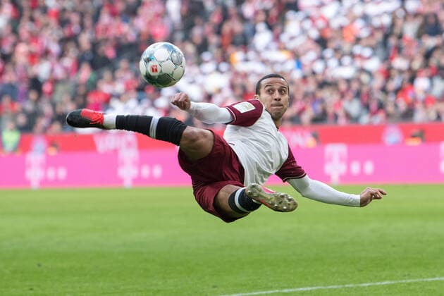 Football, Bundesliga, FC Bayern Munich FC Augsburg In the picture Thiago FC Bayern Munich, 6 Volley Munich Allianz Arena Bayern Germany Copyright: Passion2Press MarkusxFischerx