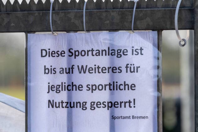GER, 1 FBL, Werder Bremen 1 DAY after Corona without training 07 04 2020, wohninvest WESERSTADION,, Bremen, GER, 1 FBL, Werder Bremen 1 DAY after Corona without training, in the picture information sign at place 11 This sports facility is closed for all sports use until further notice nordphotoxKokenge nph00001