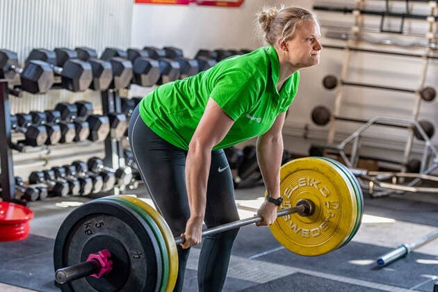 Shot putter Sara Gambetta SV Halle during weight training In the course of the restrictions due to the Corona crisis and the cancellation of the Olympics, the ladies of the SV Halle throwing group train with special permission on the Brandberge Halle Saale Sachsen Anhalt throwing facility Germany