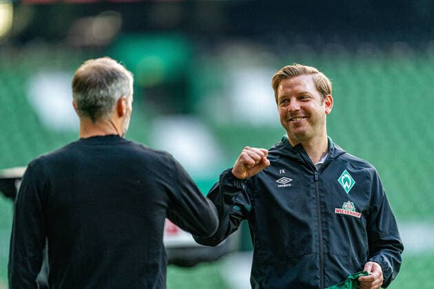 SV Werder Bremen vs Borussia Moenchengladbach, 26 05 2020 Welcome Florian Kohfeldt Coach SV Werder Bremen Marco Rose Headcoach Gladbach , Sport nphgm001 Football 1 Bundesliga Season 19 20 28 Matchday SV Werder Bremen vs Borussia Moenchengladbach, 26 05 2020 Photo gumzmedia nordphoto POOL Bremen wohninvest Weserstadion Bremen GERMANY Poolfoto gumzmedia nordphoto ,EDITORIAL USE ONLY Nur für journalistische Zwecke. Only for editorial use. (DFL DFB REGULATIONS PROHIBIT ANY USE OF PHOTOGRAPHS as IMAGE SEQUENCES and or QUASI-VIDEO). National and international News-Agencies OUT